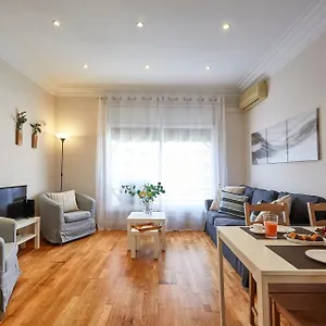  Appartamento Bbarcelona Gaudi Avenue Flat Spagna
